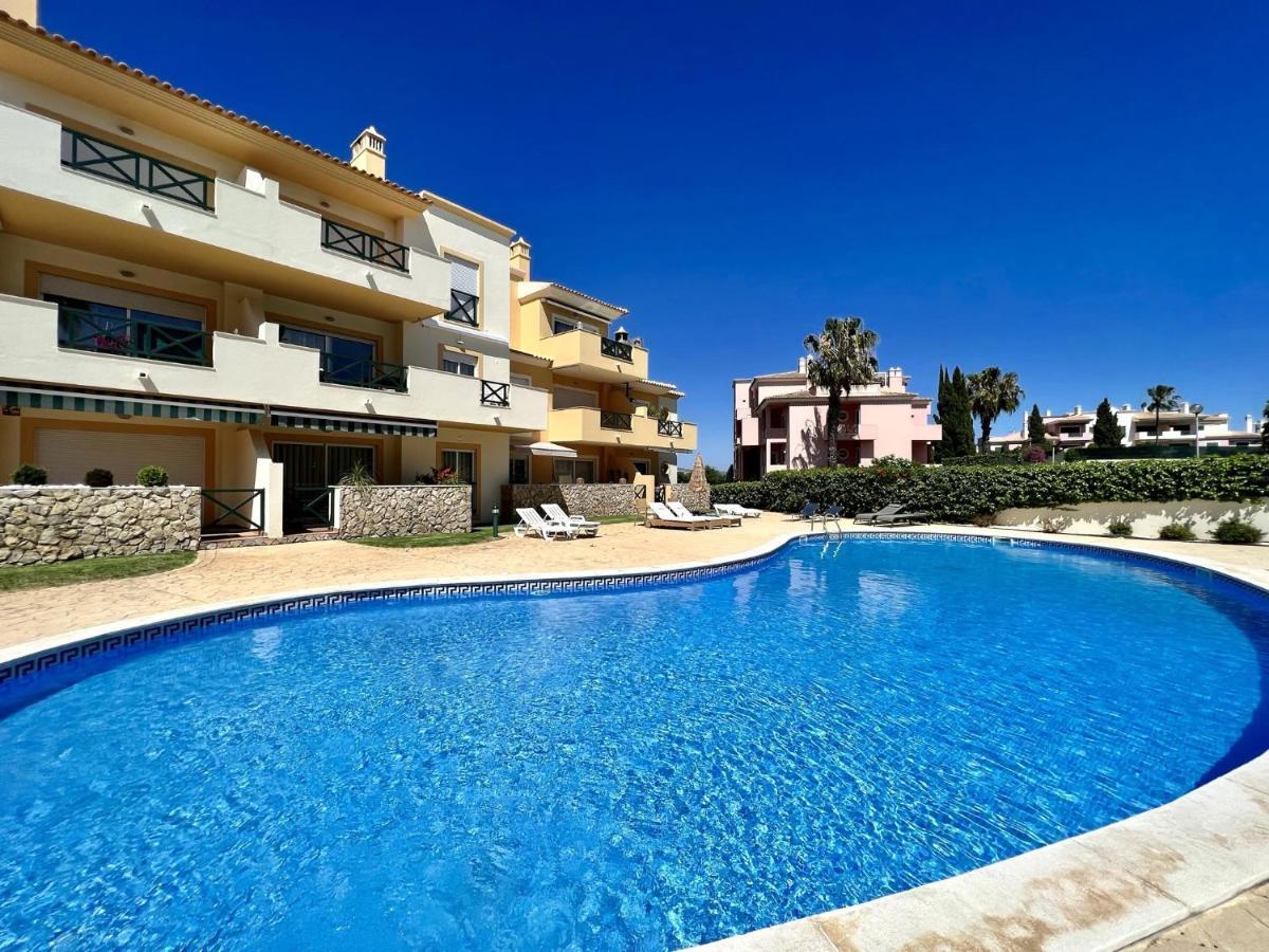 Albufeira Valley 2 With Pool By Homing Exteriör bild